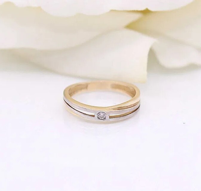 Złoty pierścionek p.585/1,94g