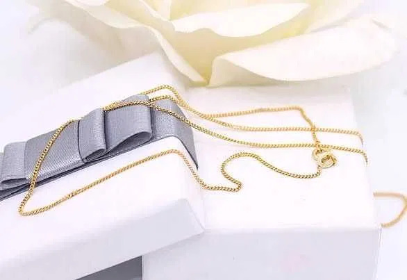 Złoty łańcuszek p.585/2,54g 