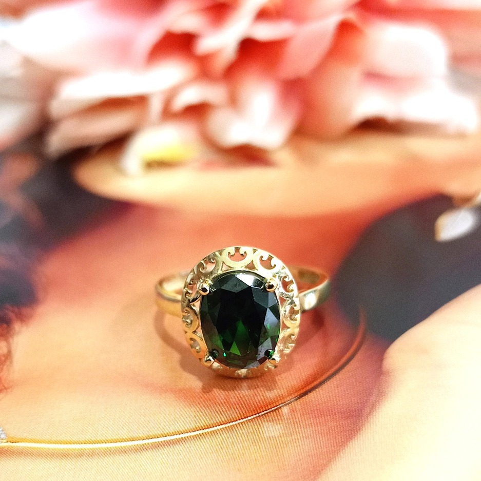 Złoty pierścionek p.585/3,23g