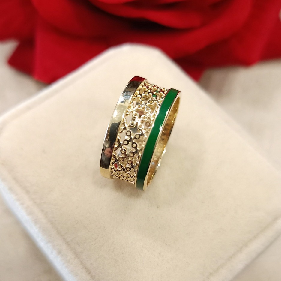 Złoty pierścionek p.585/4,04g 