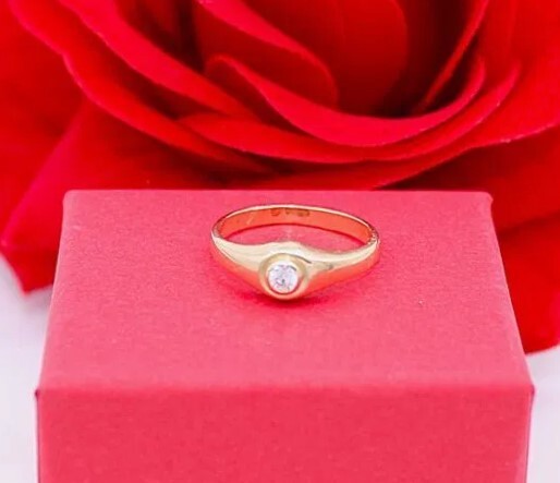 Złoty pierścionek p.585/2,17g