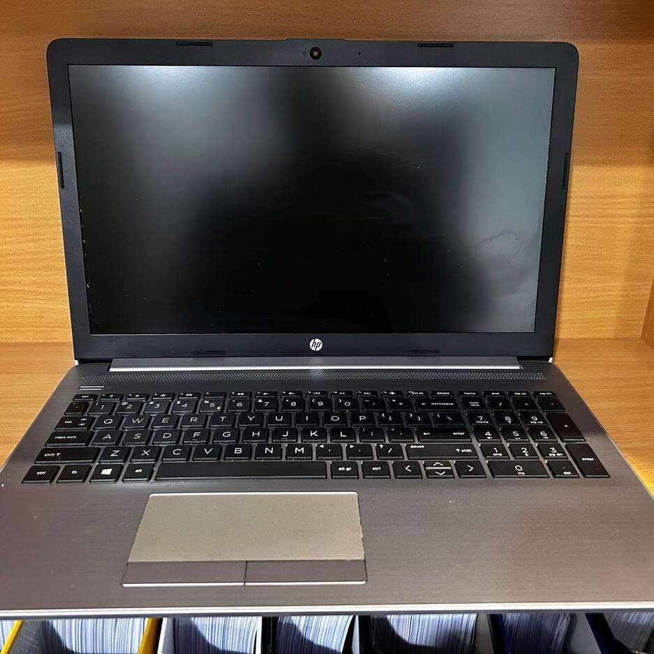 1 AUKCJA P432/2026 Laptop HP255 G7