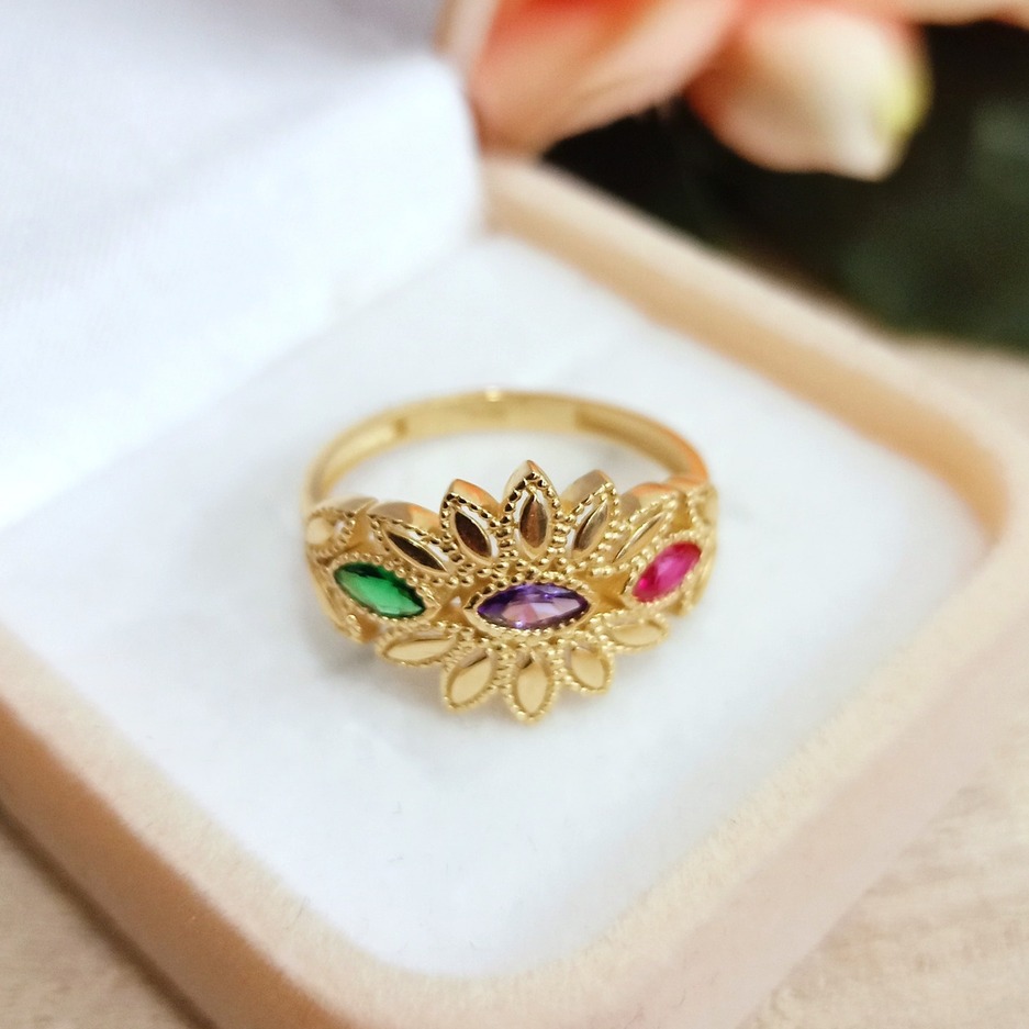 Złoty pierścionek p.585/2,90g