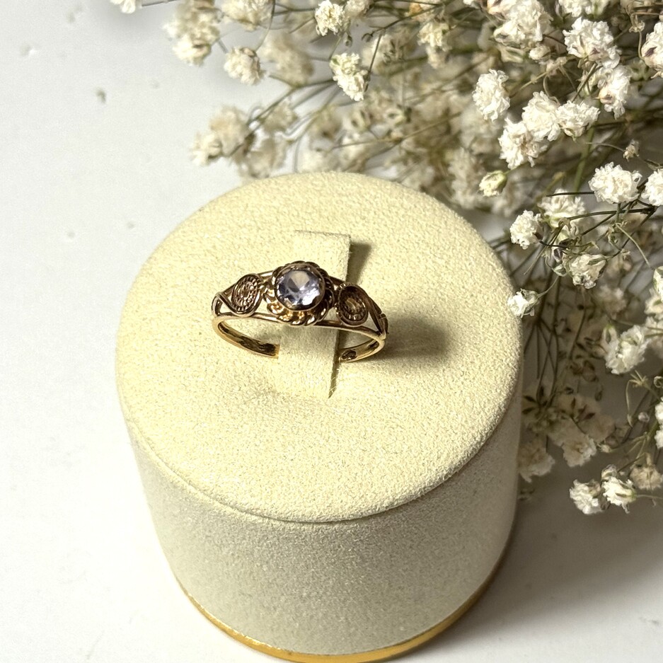 Złoty pierścionek p.585/2,24g