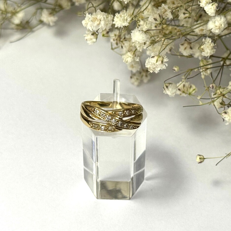 Złoty pierścionek 585/2,65g