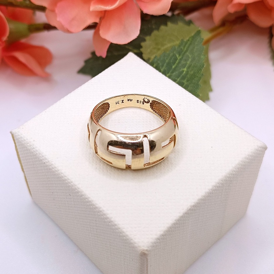 Złoty pierścionek p.585/3,38g