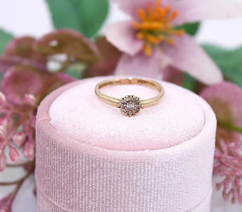 Złoty pierścionek p.585/1,21g