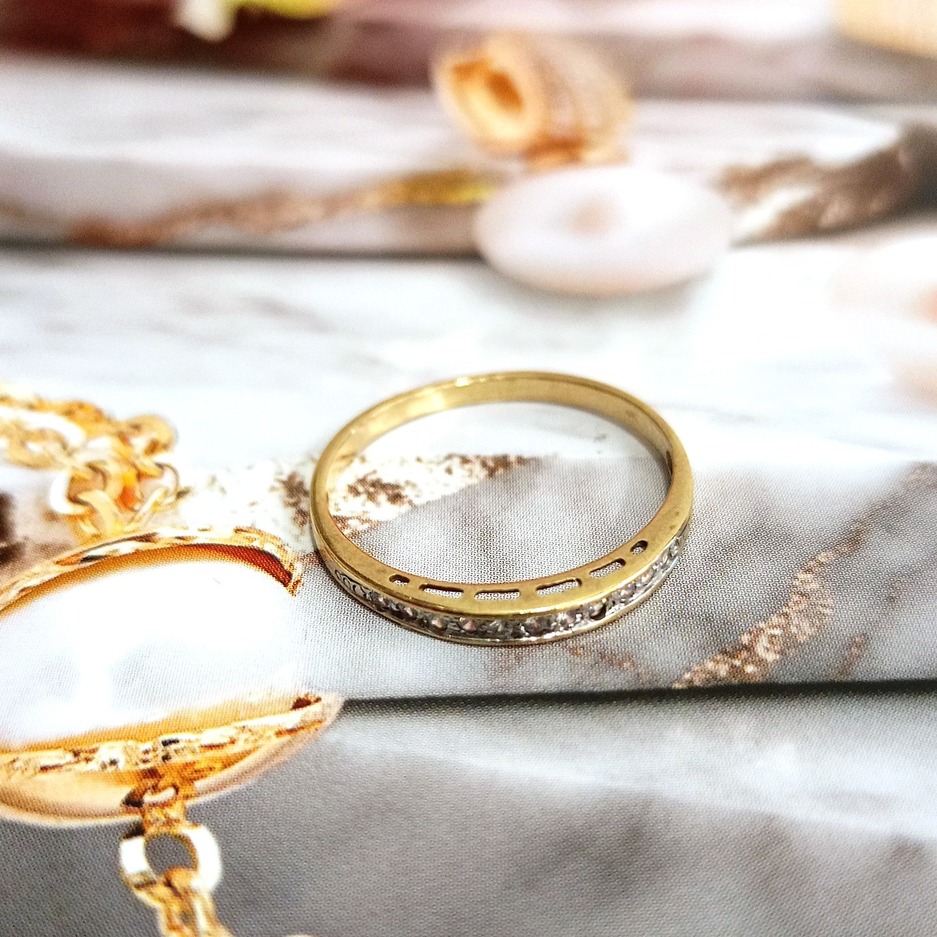 Złoty pierścionek p.585/0,95g