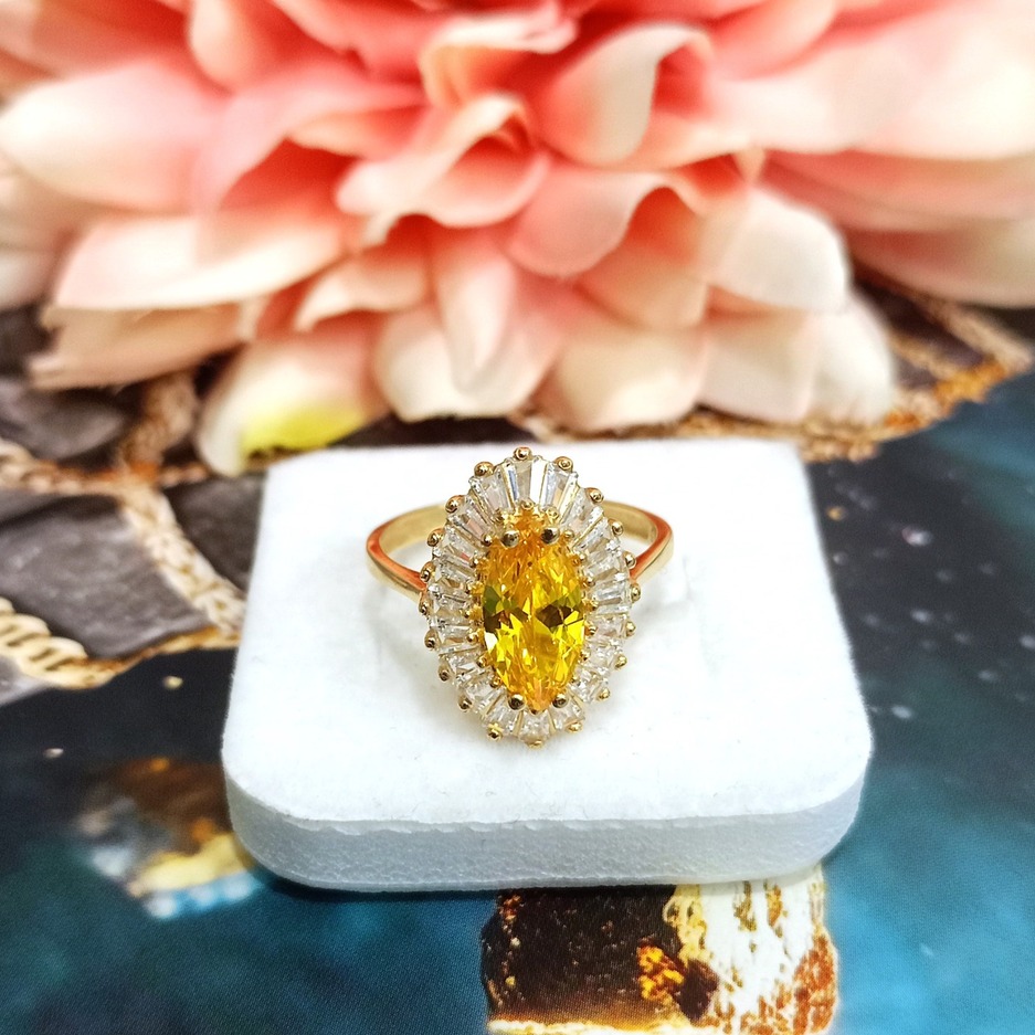 Złoty pierścionek p.585/4,32g