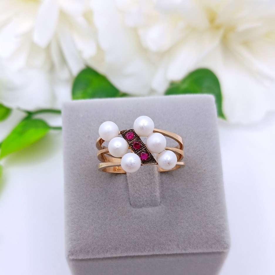 Złoty pierścionek p.585/4,42g